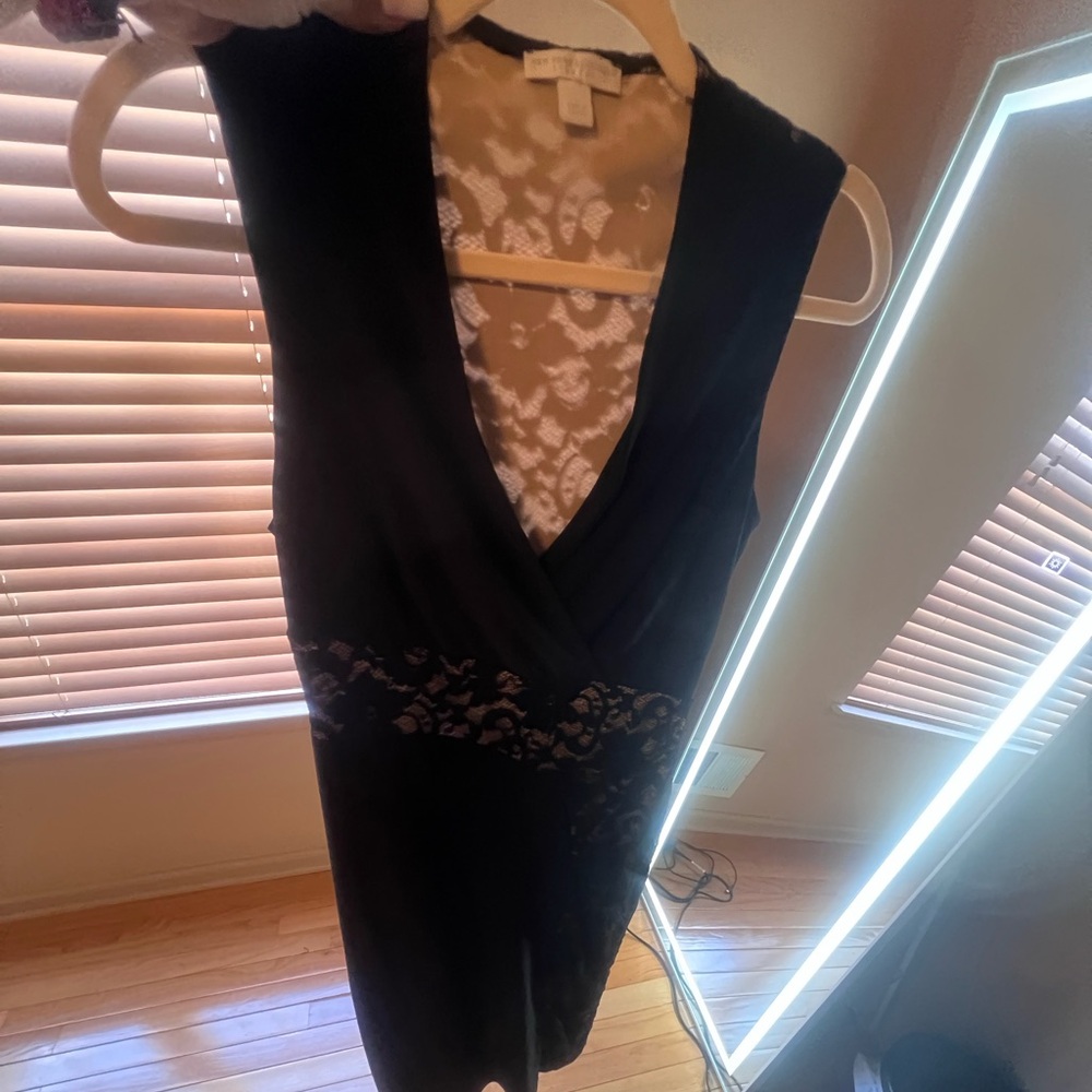 Like new New York & Company stretch dress. Elegant and classy